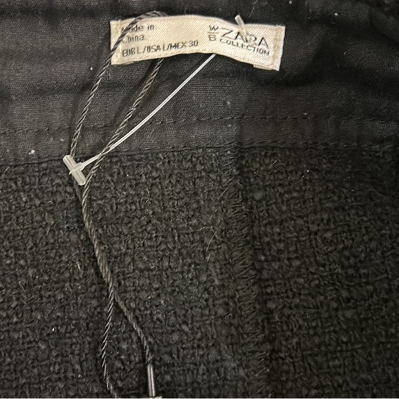 NWOT Zara Black Patent Textured Faux Leather Zip Front Mini Skirt - L - Picture 9 of 12